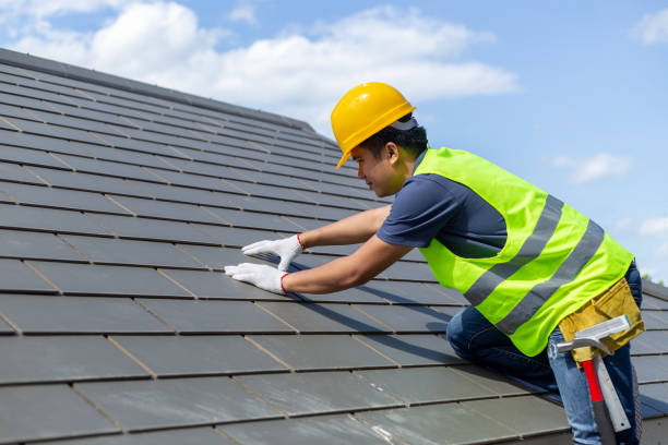 Best Roof Insulation Installation  in Strathmore, CA